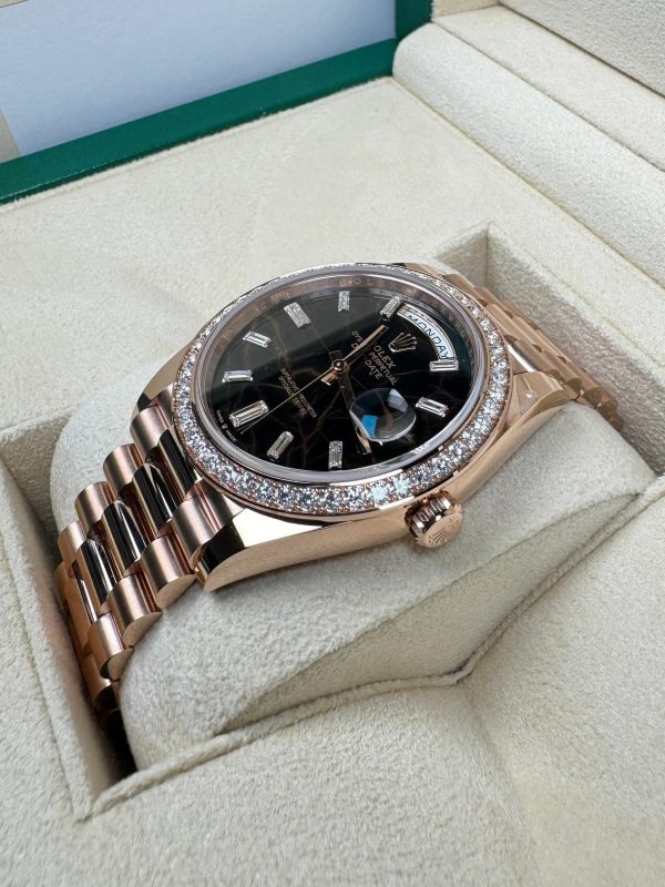 Rolex  Day-Date 40mm Eisenkiesel / Diamonds Dial 228345rbr-0016