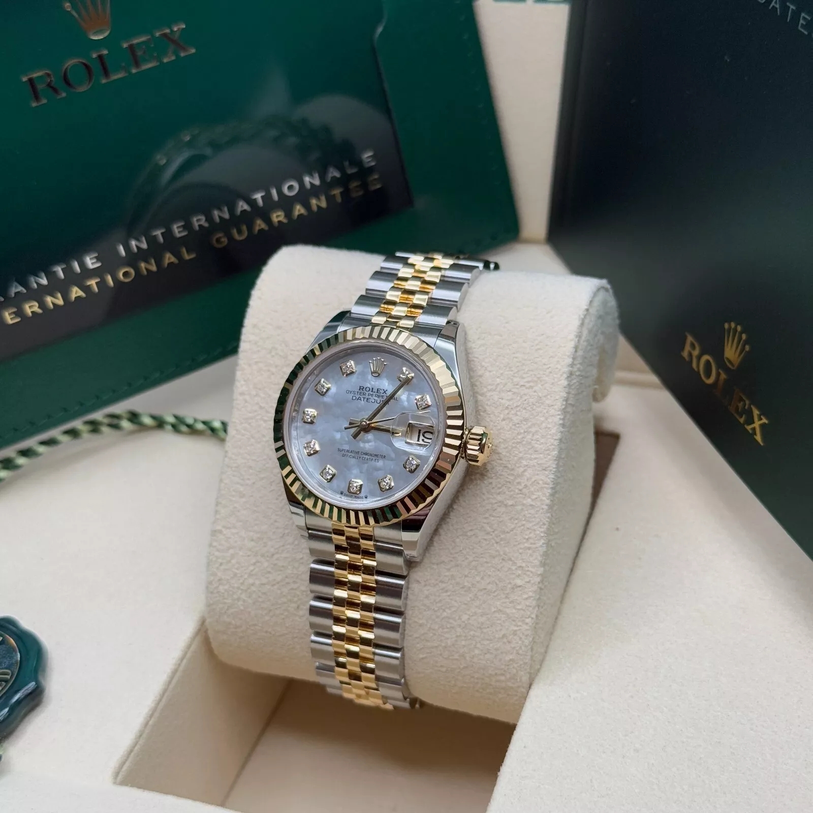 Rolex Lady-Datejust 28mm 279173 Mother of Pearl Diamond Dial Oyster Bracelet - Image 5