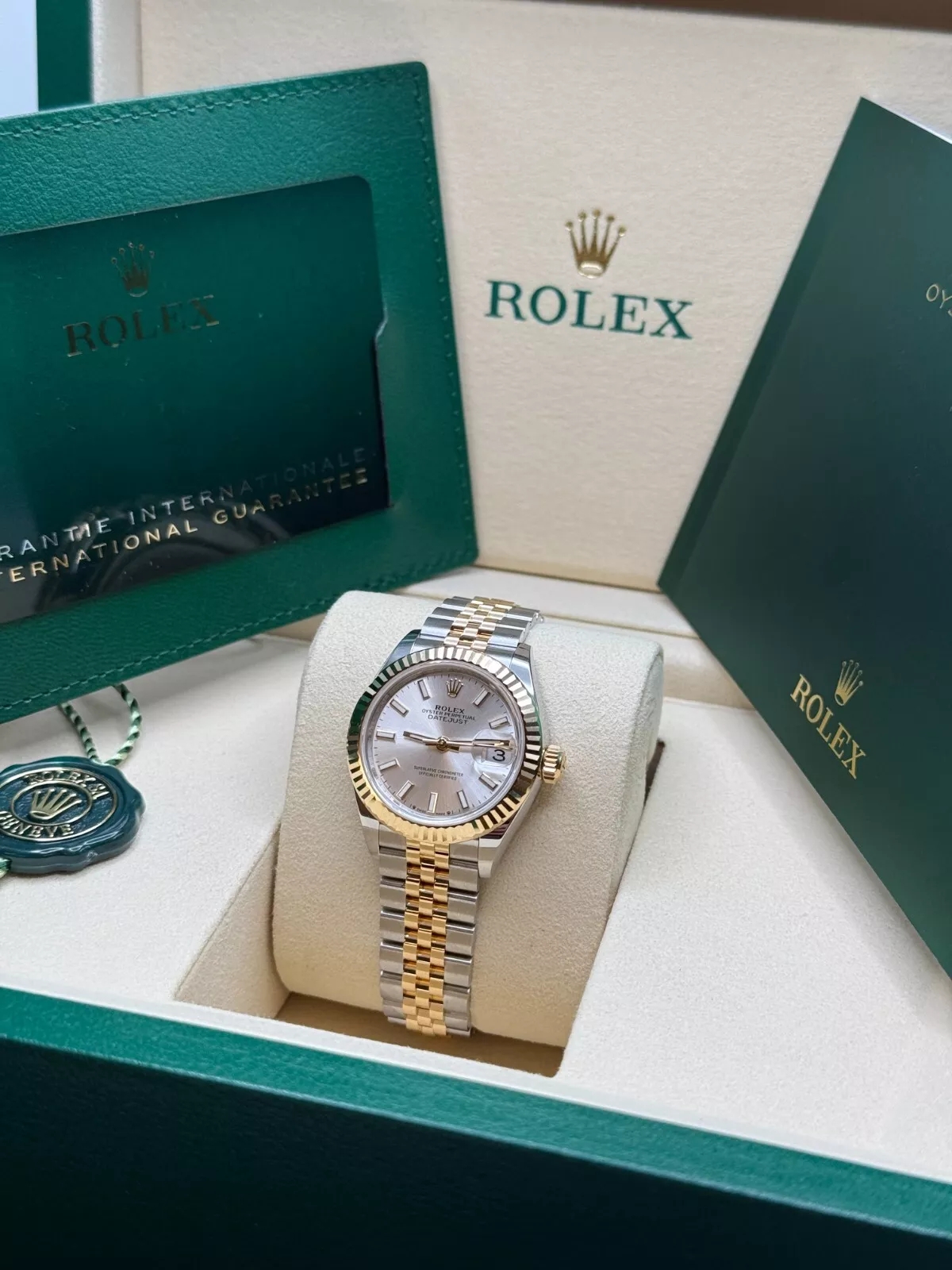 Rolex Lady-Datejust 28mm 279173 Silver Index Dial Oyster Bracelet - Image 5