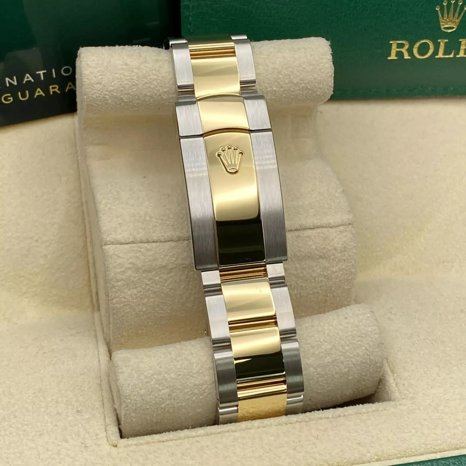 Rolex Datejust 41mm 126303 Champagne Index Oyster Steel and Yellow Gold Mens Watch - Image 6