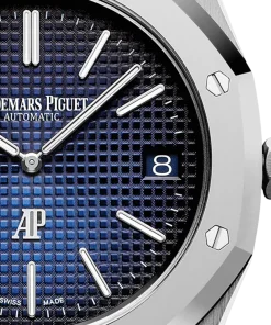 Alternative view of Audemars Piguet Royal Oak Jumbo Smoked Blue Dial 39mm