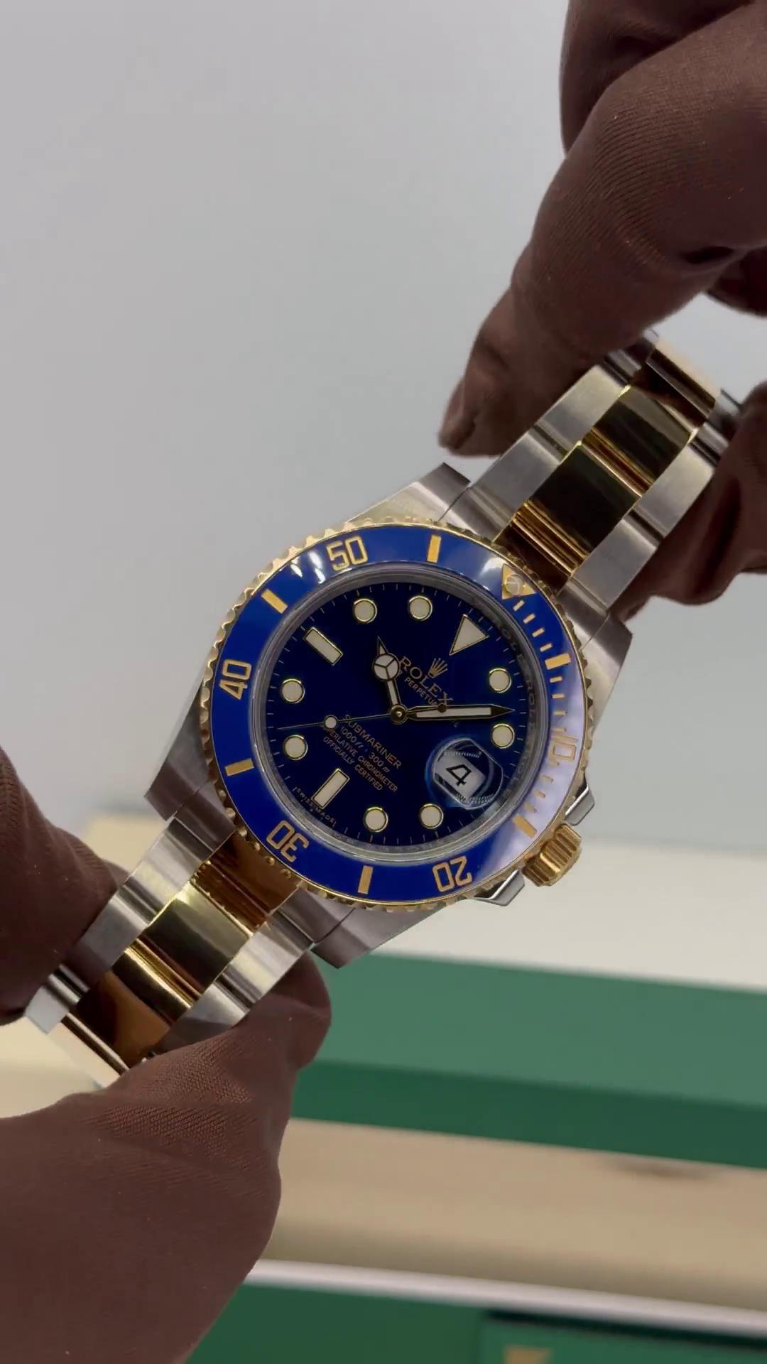 Rolex Submariner 40mm 116613LB - Image 9