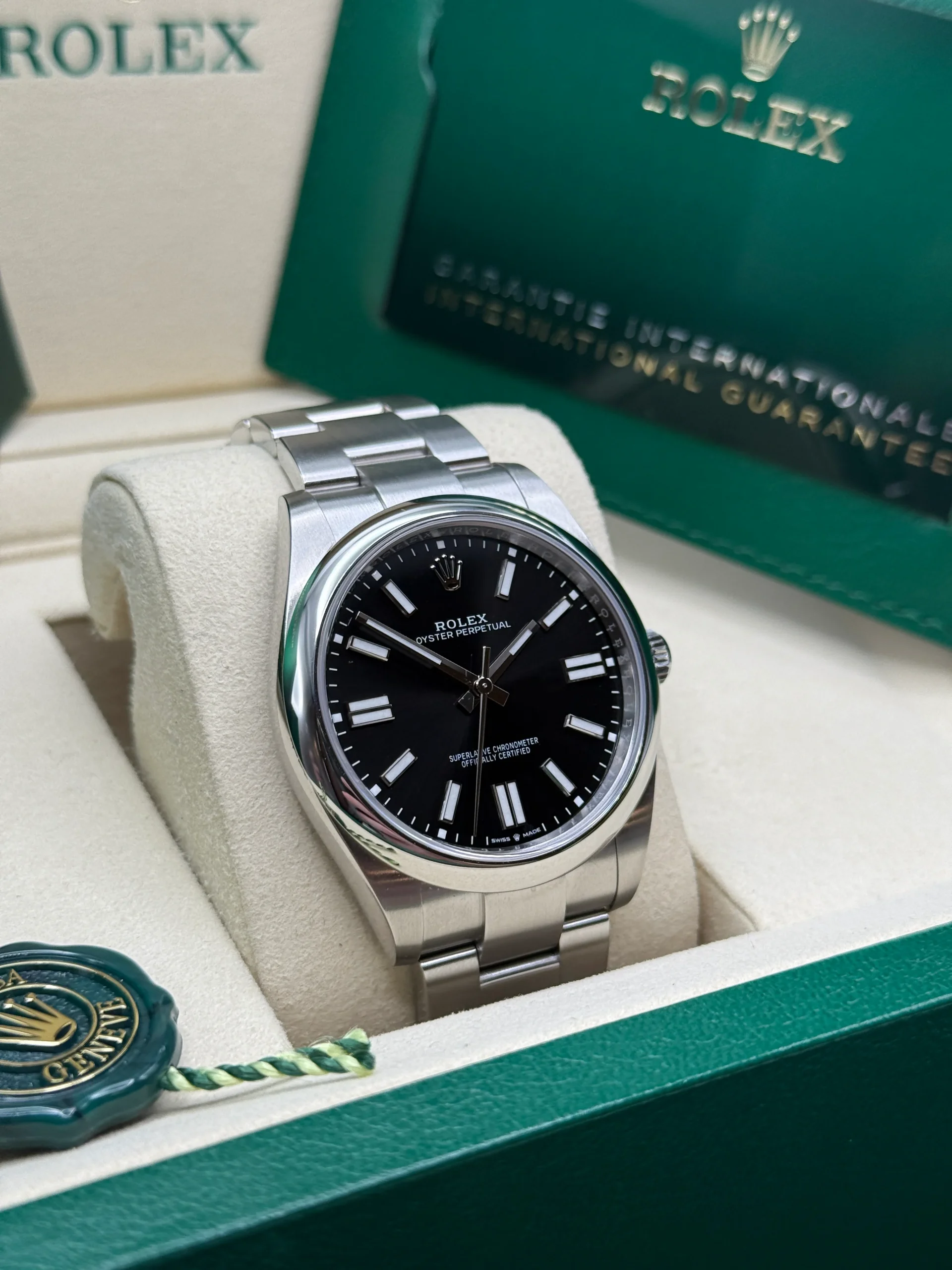 Rolex Oyster-Perpetual 41mm 124300-0002 Stainless Steel Black Index Dial Watch - Image 4