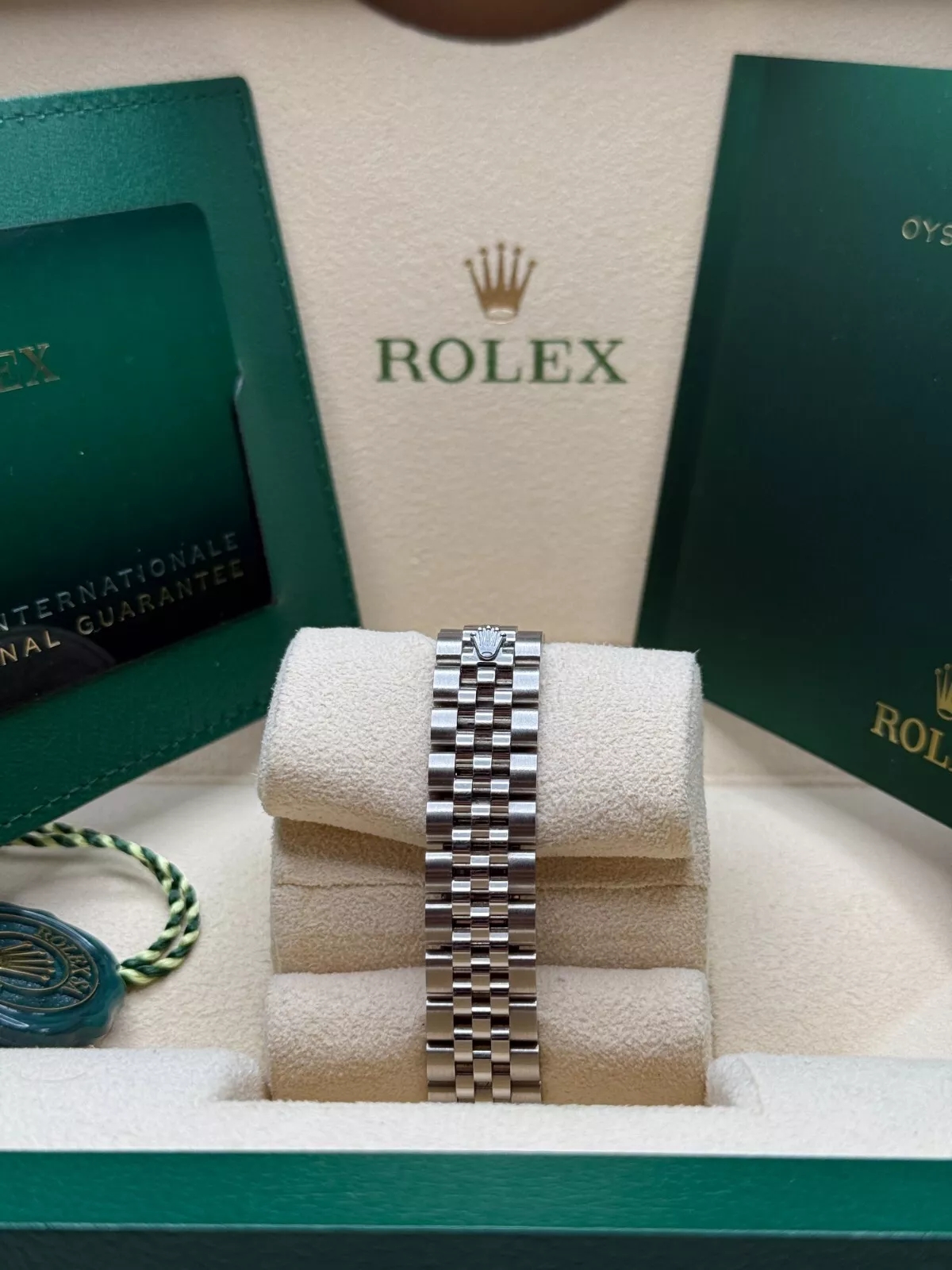 Rolex Lady-Datejust 28mm 279174 White Roman Dial Oyster Bracelet - Image 6