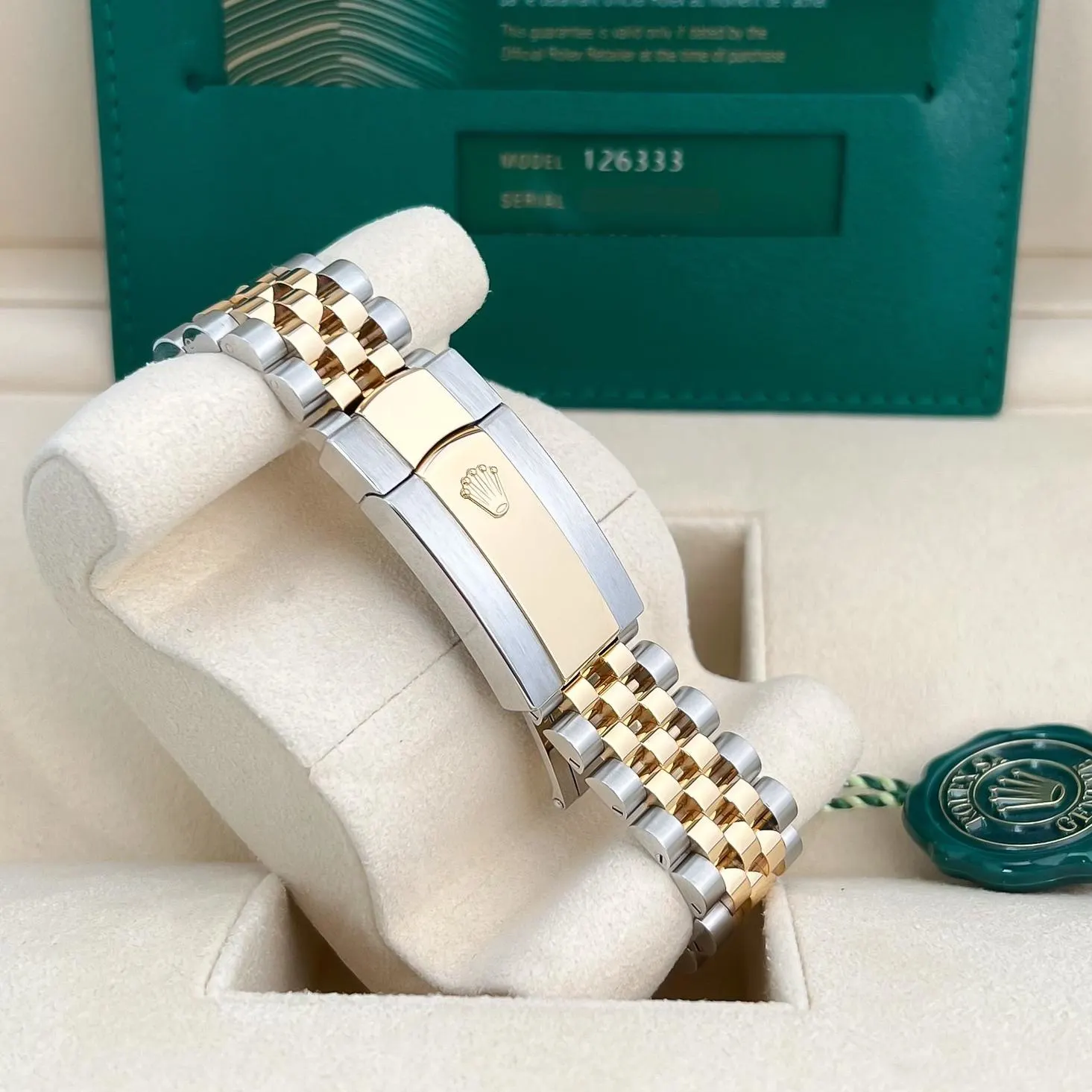 Rolex Datejust 41mm 126333 Two-Tone Yellow Gold Fluted Bezel "Wimbledon" Dial Oyster - Image 9