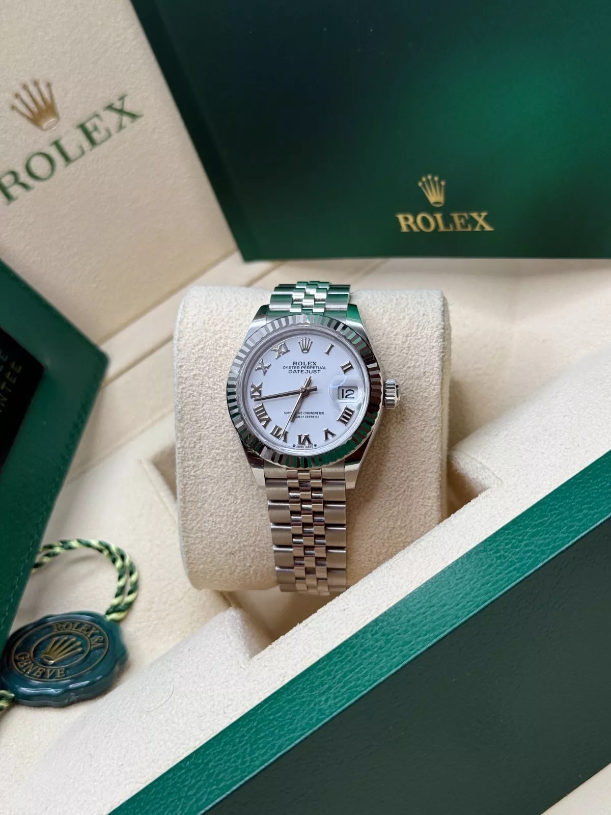 Rolex Lady-Datejust 28mm 279174 White Roman Dial Oyster Bracelet - Image 9