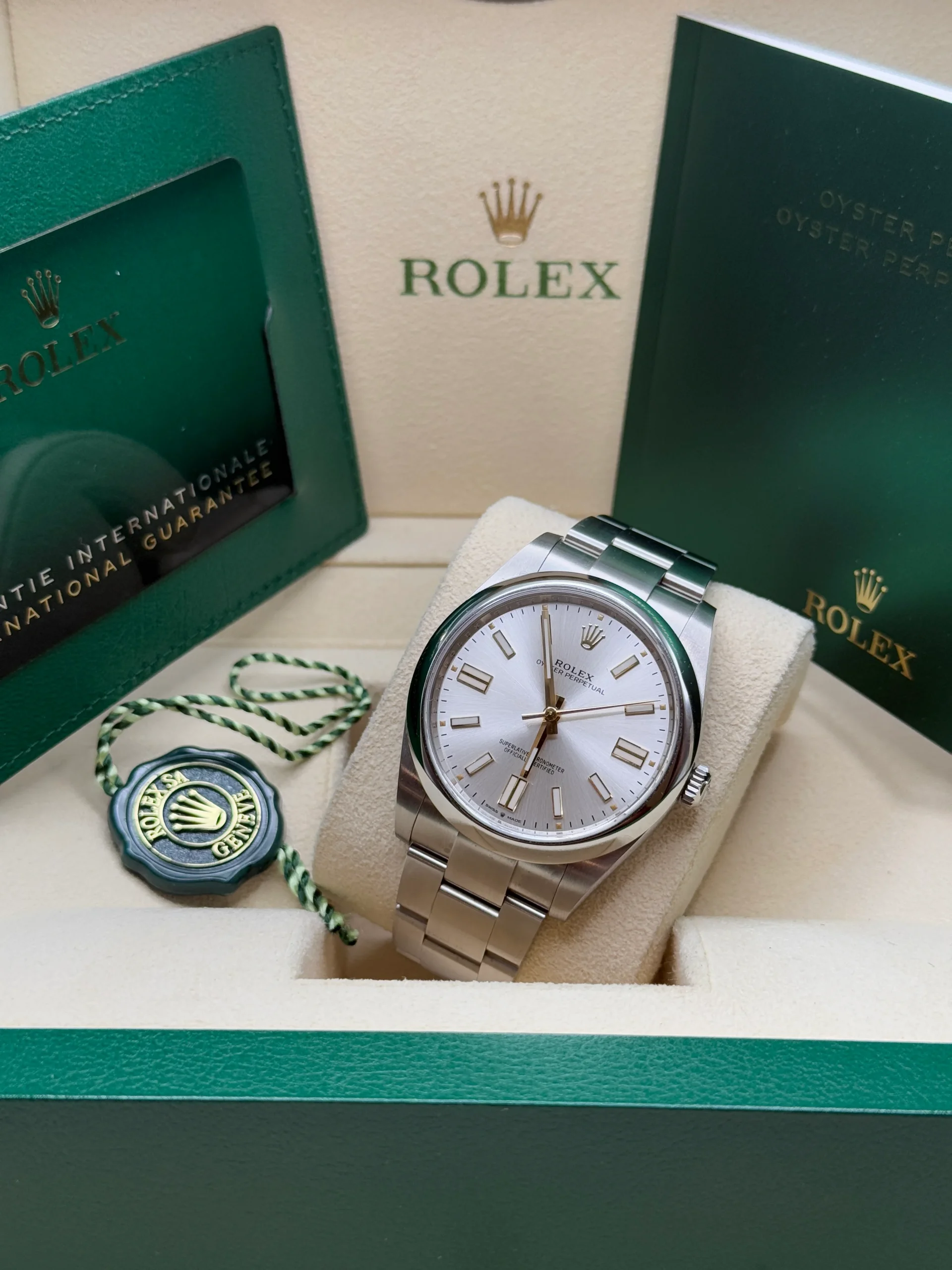 Rolex Oyster Perpetual 36mm 126000-0001 Silver Dial Oyster Bracelet - Image 7