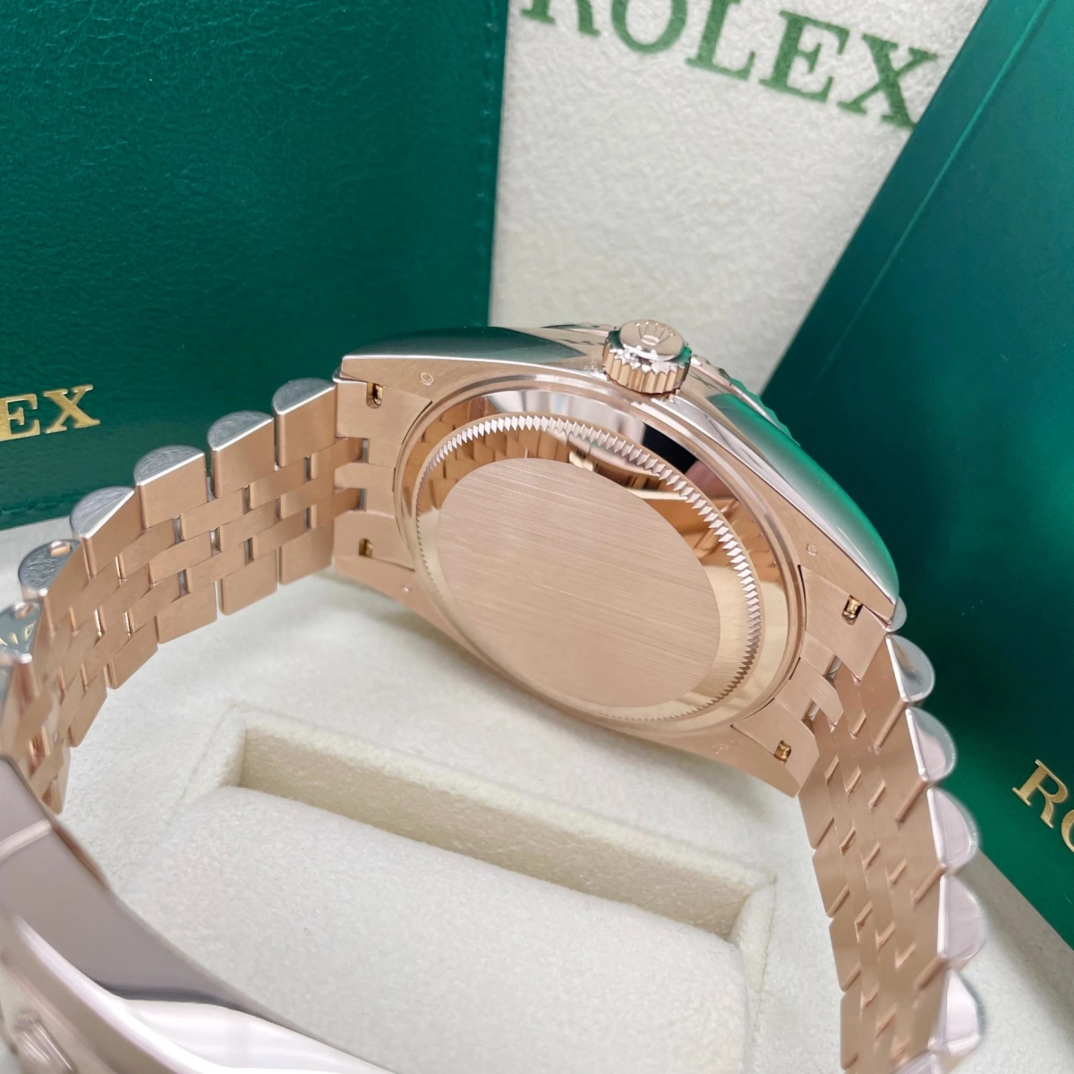 Rolex Sky-Dweller 42mm 336935-0006 Rose Gold Chocolate Dial Jubilee - Image 8