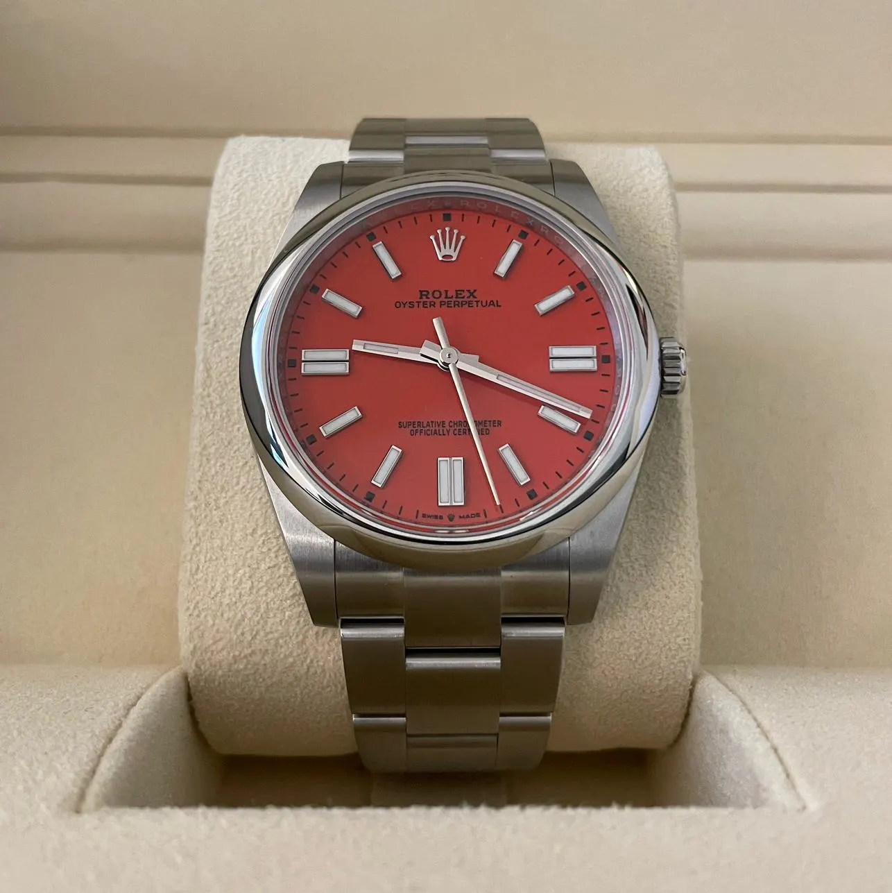 Rolex Oyster-Perpetual 124300-0007 41mm - Image 2