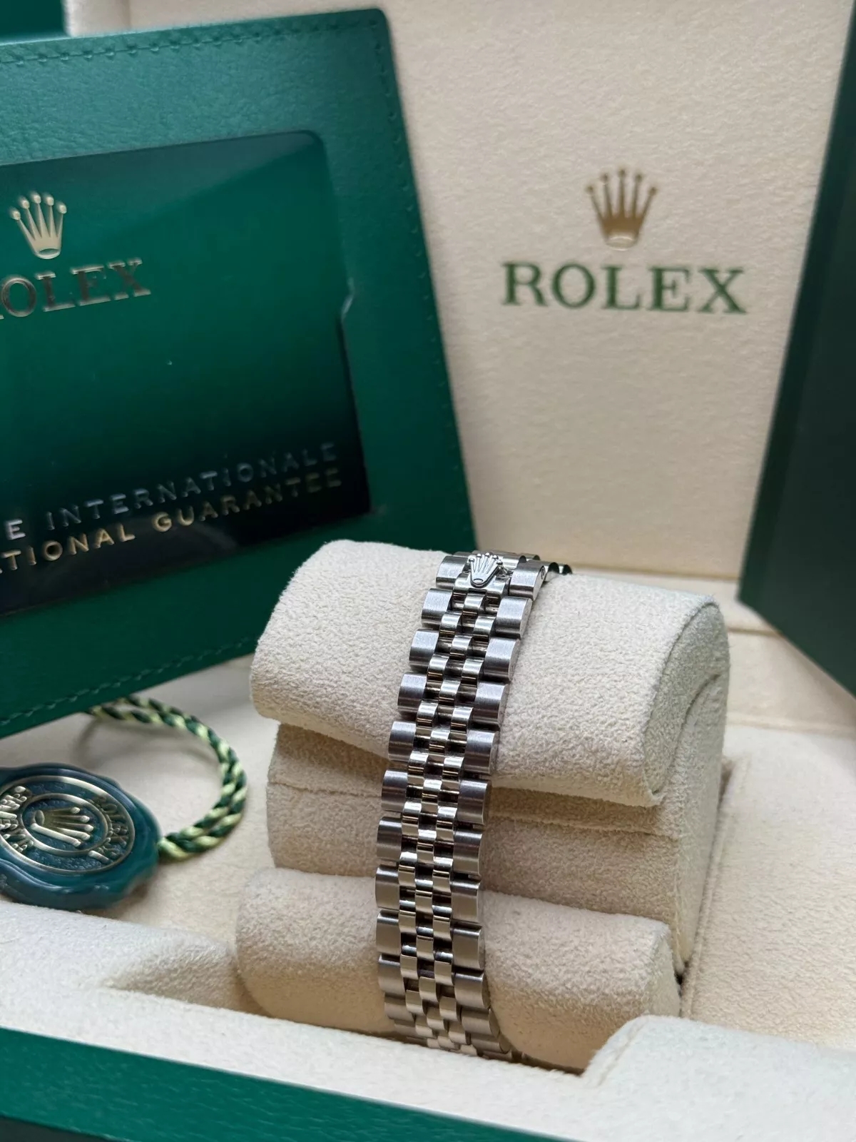 Rolex Lady-Datejust 28mm 279174 White Roman Dial Oyster Bracelet - Image 7