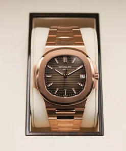 Alternative view of Patek Philippe Nautilus Rose Gold 5711-1R-001 with Light/Dark Brown Gradated dial