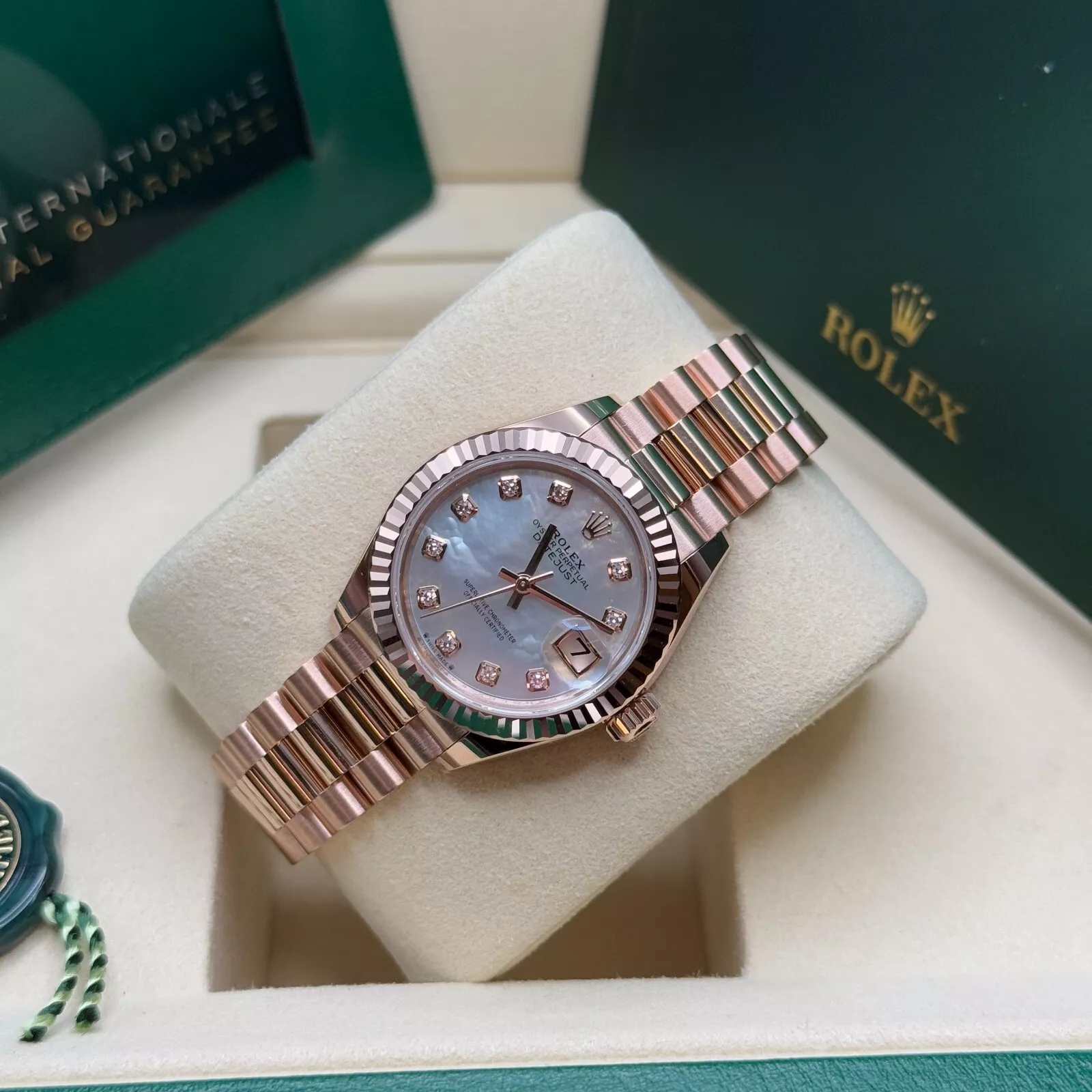 Rolex Lady-Datejust 28mm 279175 Mother-of-Pearl Dial President Everose Gold - Image 9