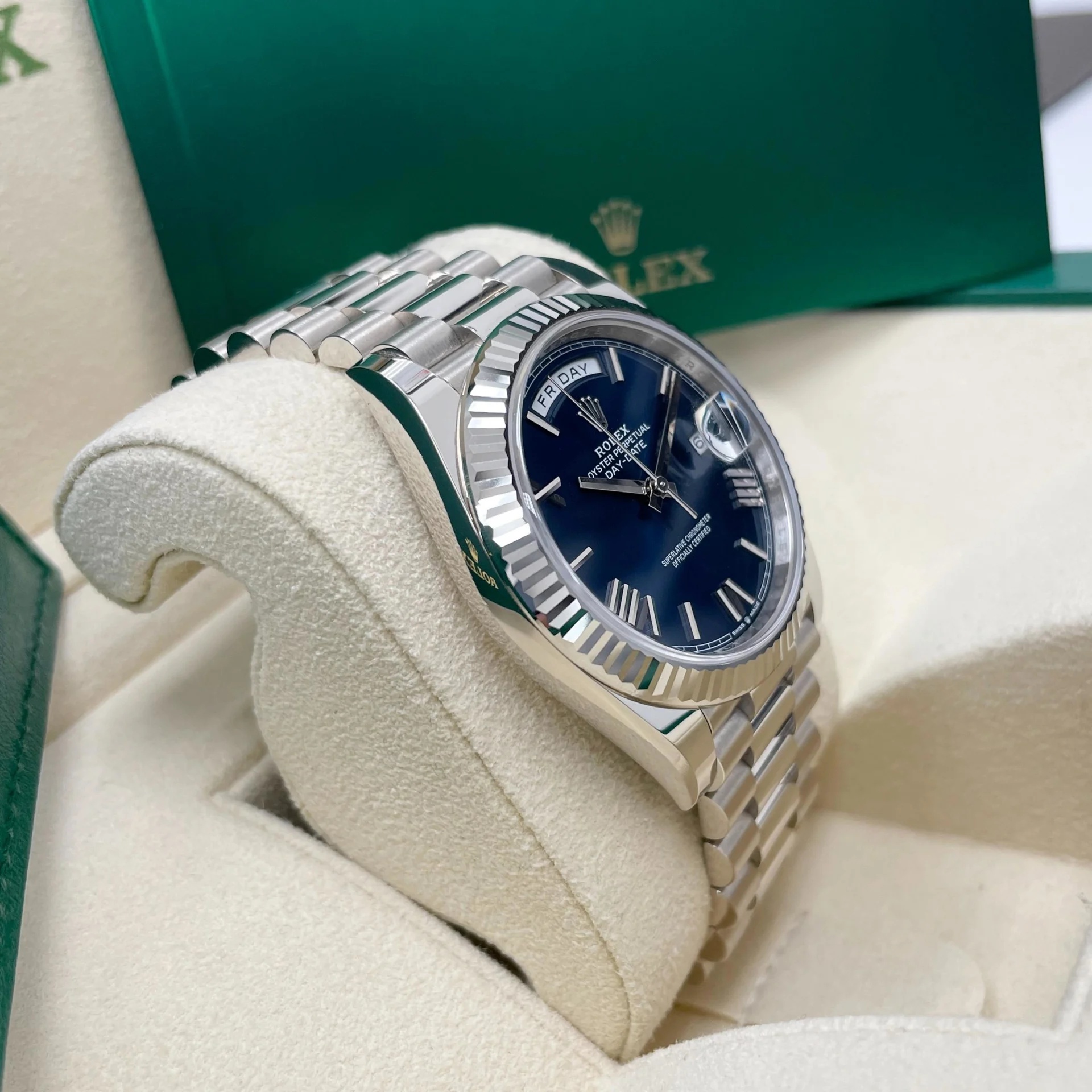 Rolex Day-Date "President" 40mm Blue Roman Dial 228236-0007 - Image 3