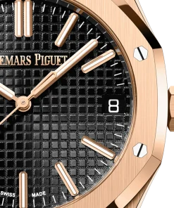 Alternative view of Audemars Piguet ROYAL OAK Pink Gold Black Dial 41mm