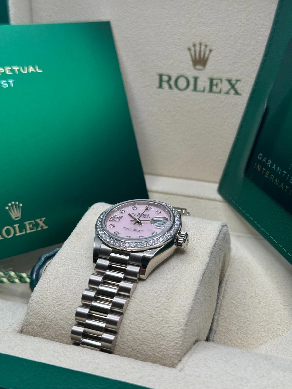 Rolex Lady-Datejust 28mm 279139RBR Pink Opal Diamond Dial and Diamond Bezel White Gold Bracelet - Image 6