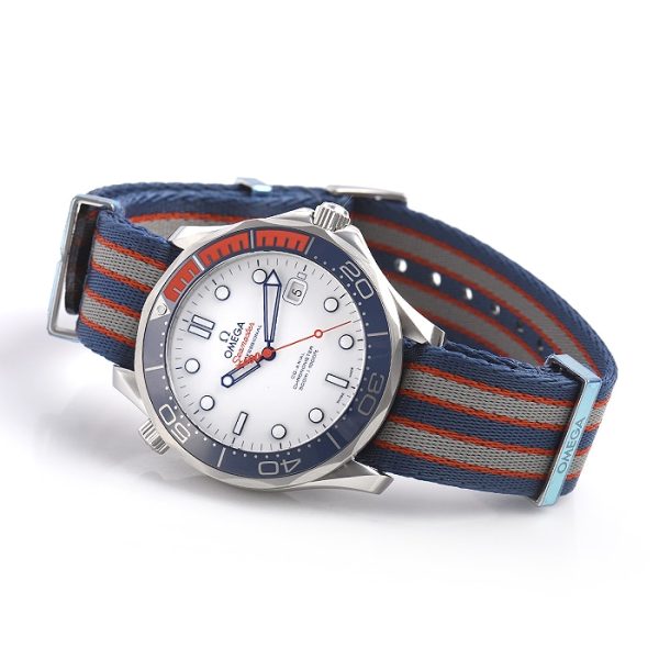 Omega Seamaster Diver 300 M Co-Axial Commander Limited to 7007 pieces worldwide 41mm 212.32.41.20.04.001