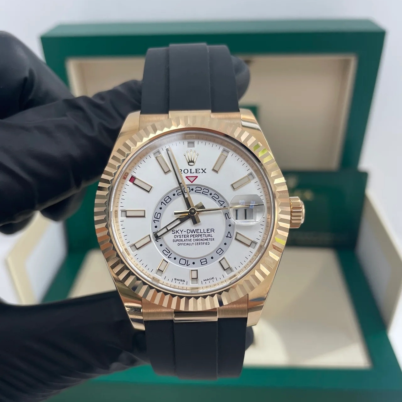 Rolex Sky-Dweller 42mm 336238-0003 Yellow Gold White Dial Oysterflex - Image 2