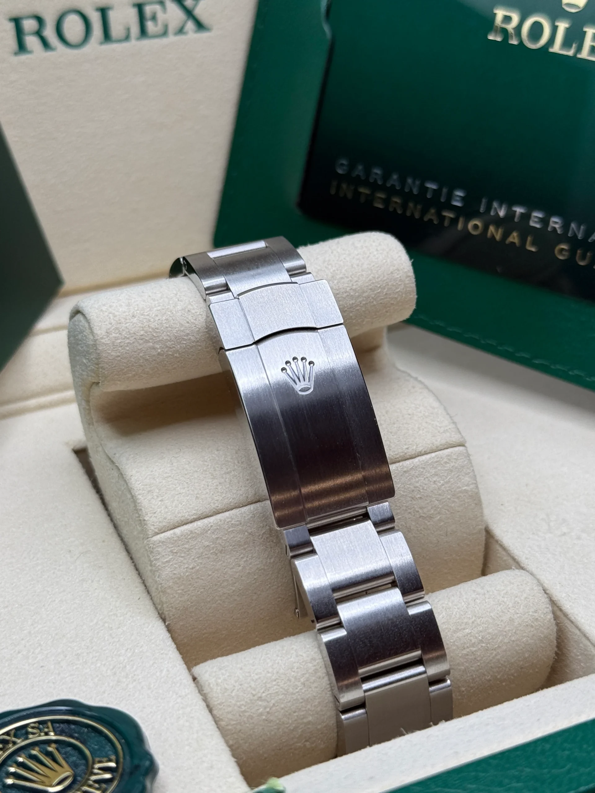 Rolex Oyster-Perpetual 41mm 124300-0002 Stainless Steel Black Index Dial Watch - Image 7