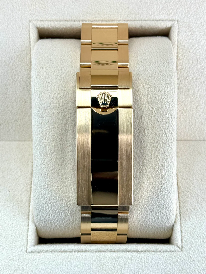 Rolex Submariner 41mm 126618lb - Image 6