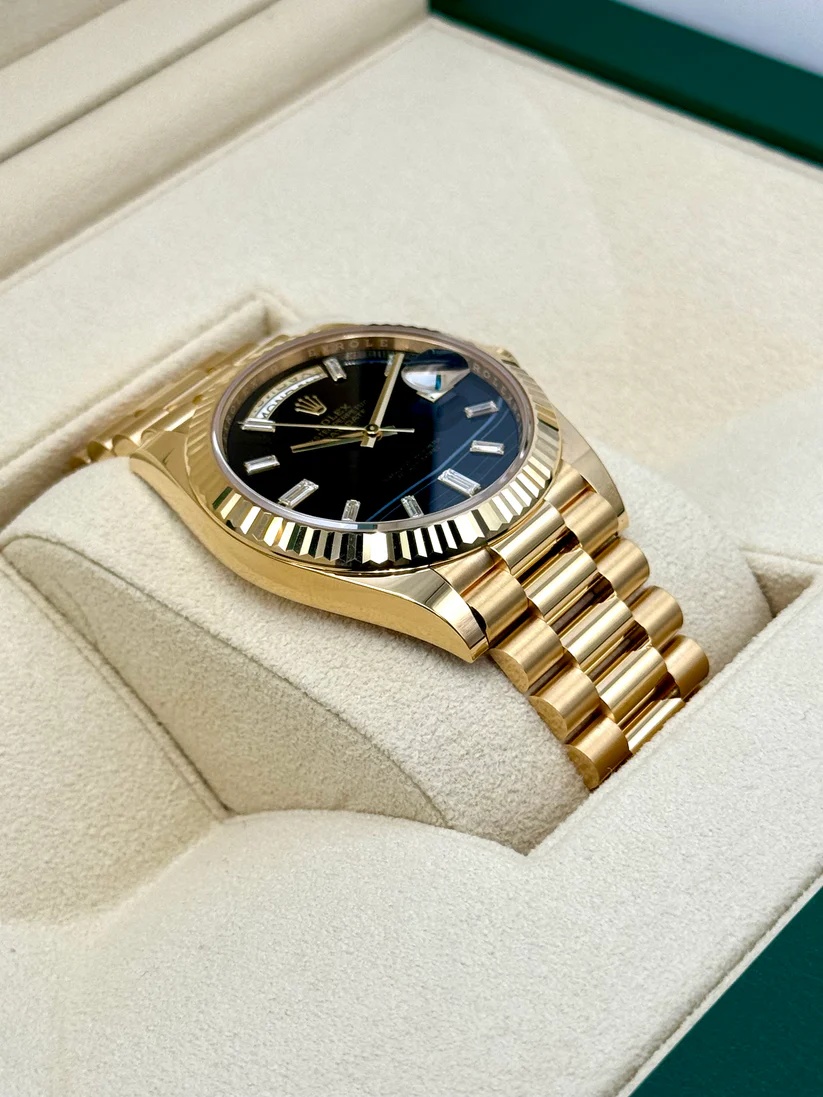 Rolex Yellow Gold President Day Date 40mm Onyx Diamond Dial - 228238 - Image 4