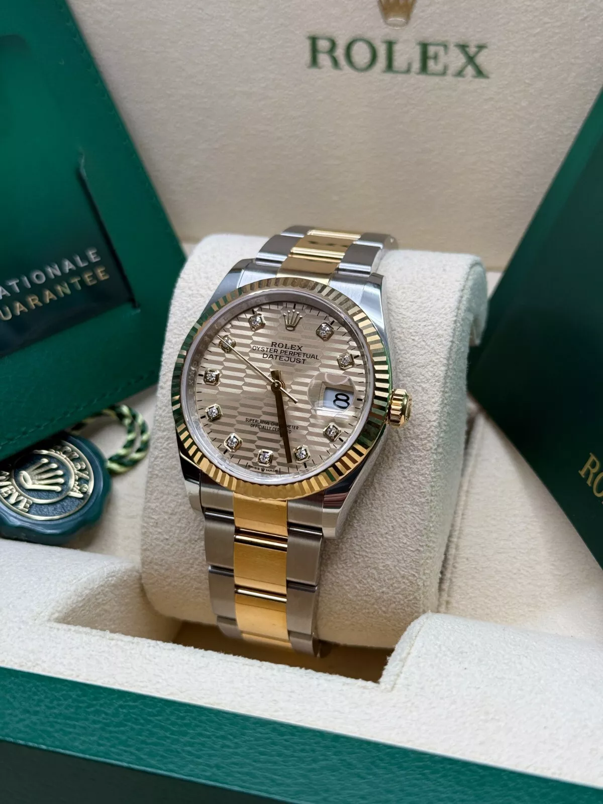 Rolex Datejust 36mm 126233 Champagne Fluted Motif Diamond Dial Jubilee Bracelet - Image 11