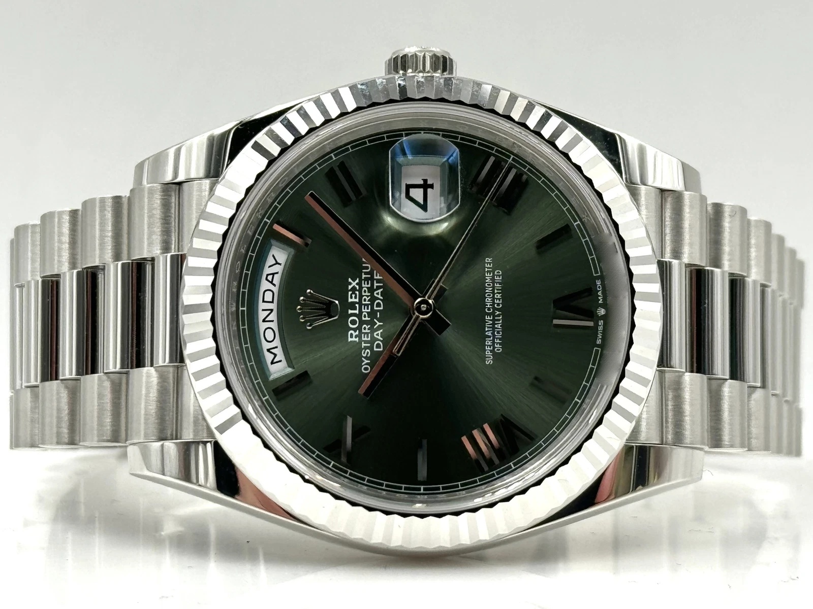 Rolex Day-Date "President" 40mm Platinum Green Olive Roman Dial - 228236 - Image 8