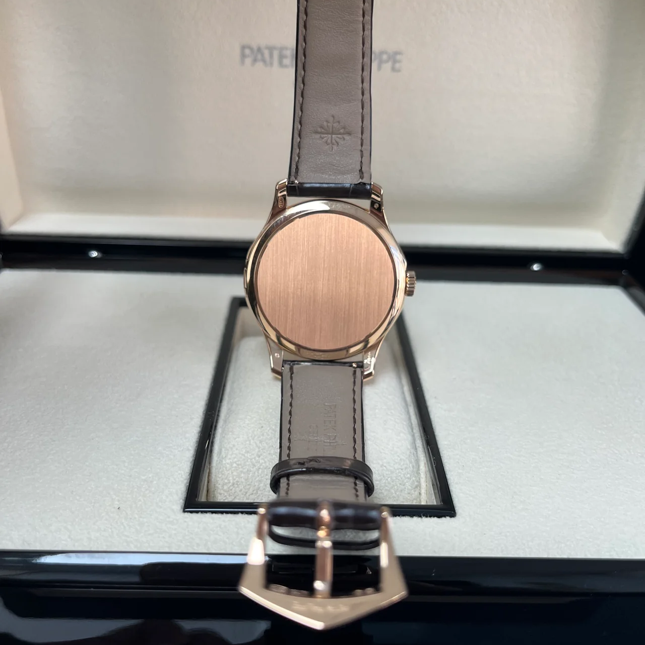 Patek Philippe Calatrava 5227R-001 - Image 4