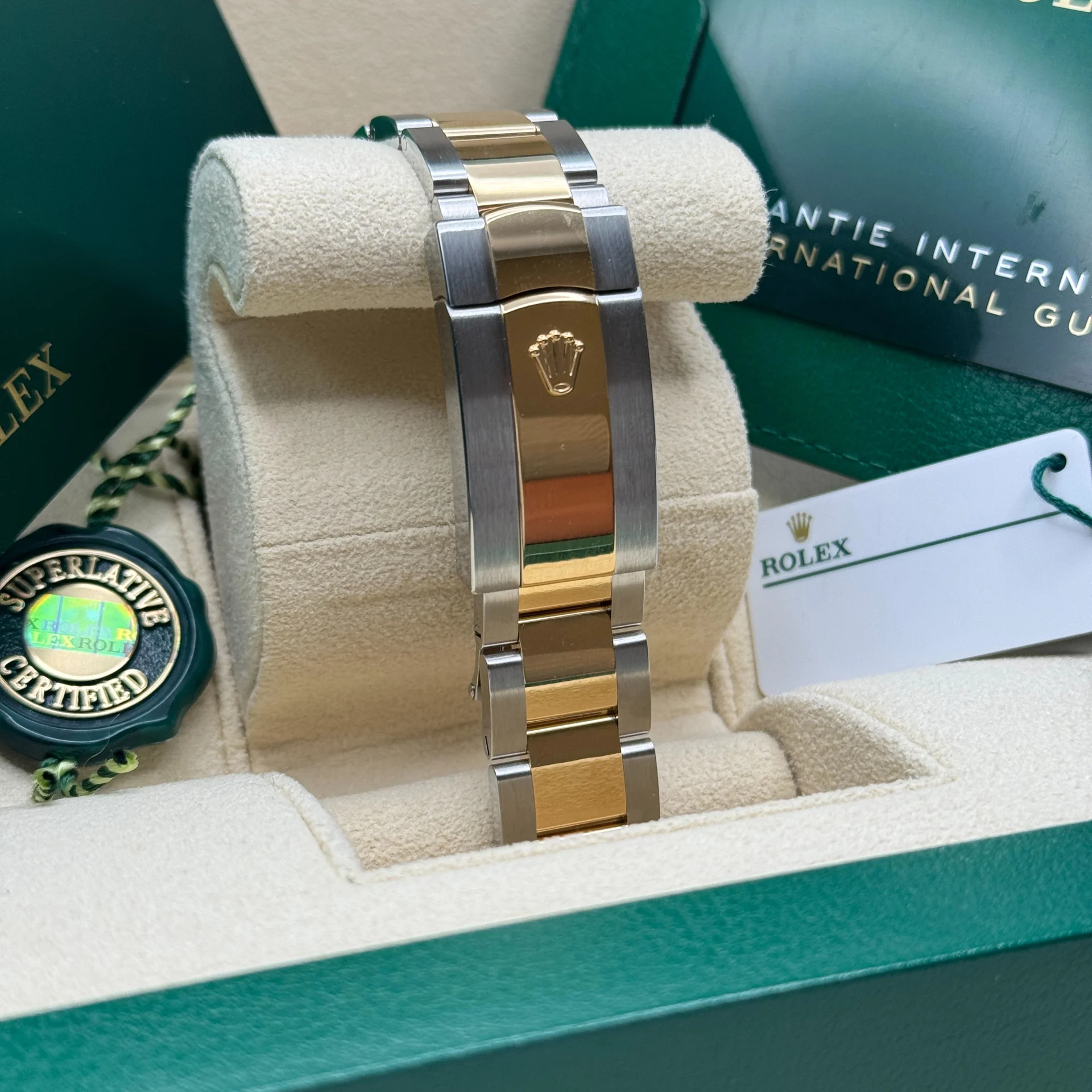 Rolex Datejust 41mm 126333 Two-Tone Yellow Gold Fluted Bezel "Wimbledon" Dial Oyster - Image 6