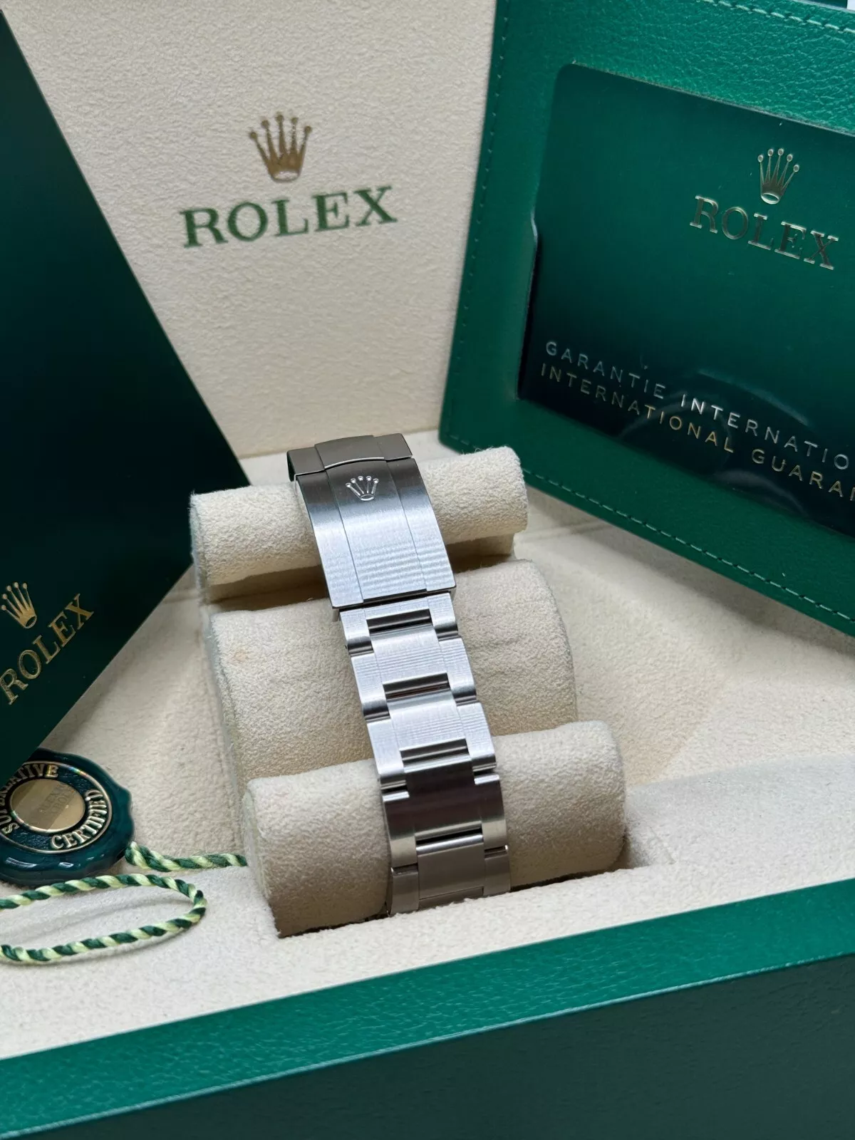 Rolex Oyster Perpetual 36mm 126000-0014 Black Dial Oyster Stainless Steel Bracelet - Image 6