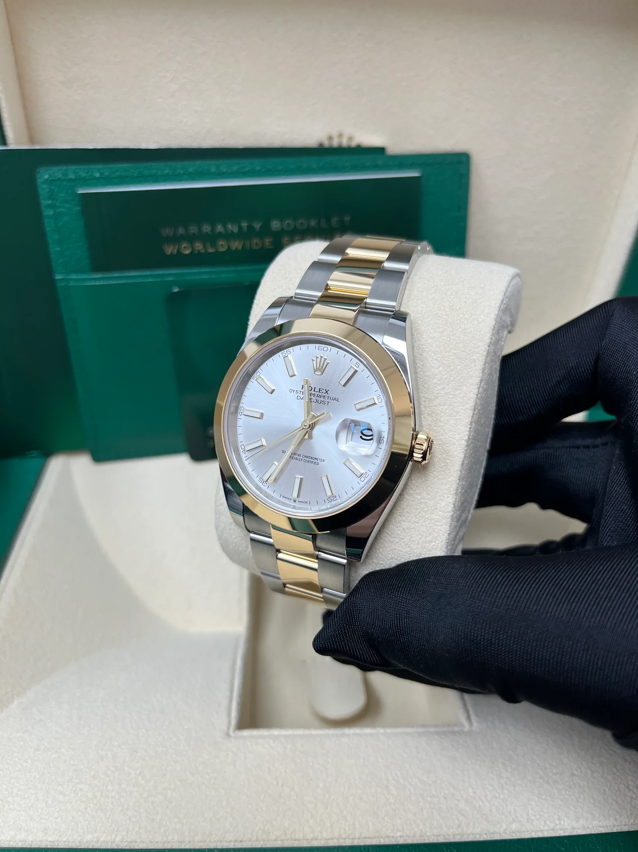 Rolex Datejust 41mm 126303 Silver Index Oyster Steel and Yellow Gold Mens Watch - Image 8