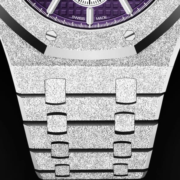 Audemars Piguet Royal Oak Frosted Gold Selfwinding Chronograph Ref. # 26331BC.GG.1224BC.01 - Image 2