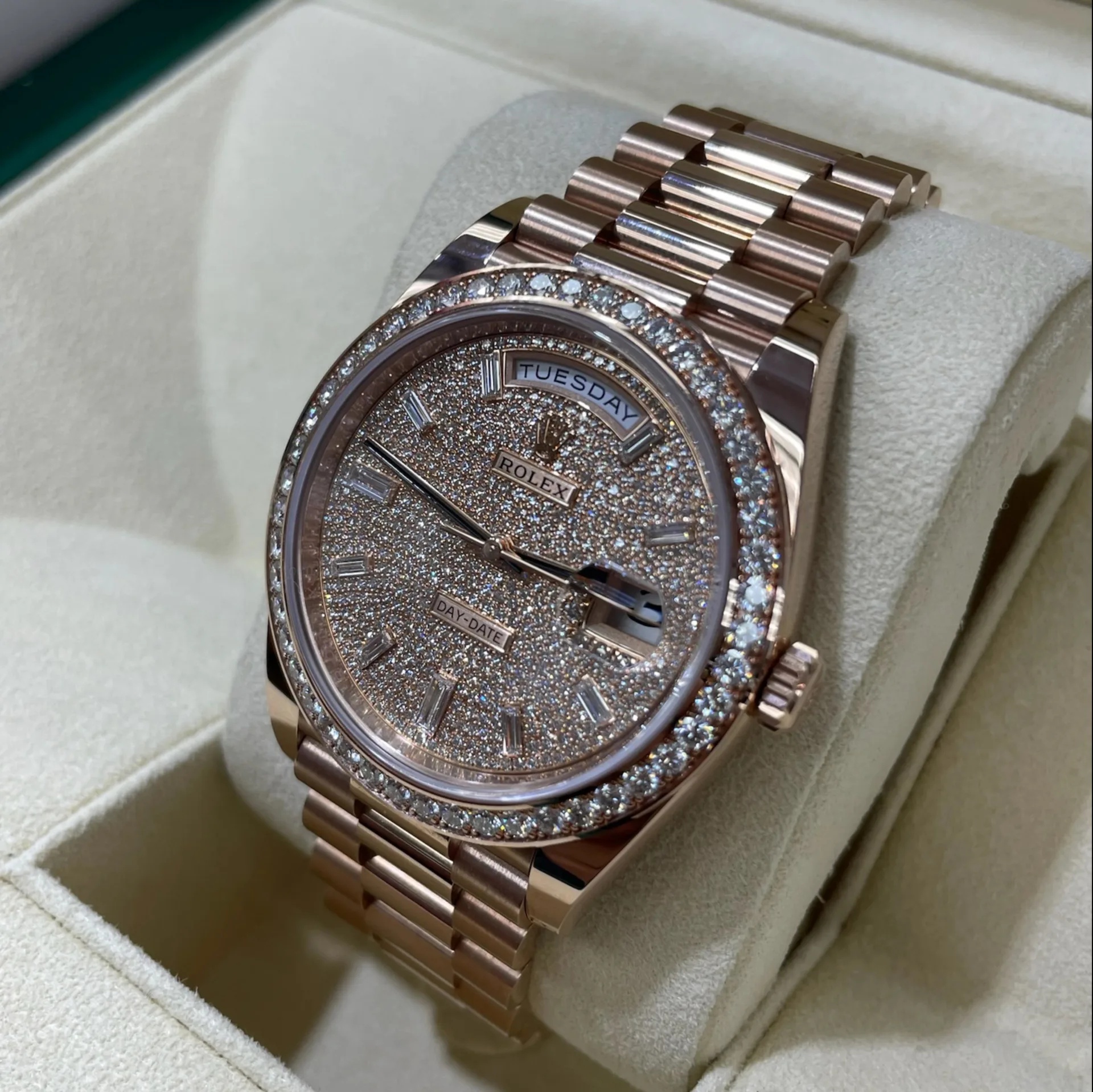 Rolex Day-Date 40mm Diamonds Paved Dial 228345rbr-0002 - Image 4