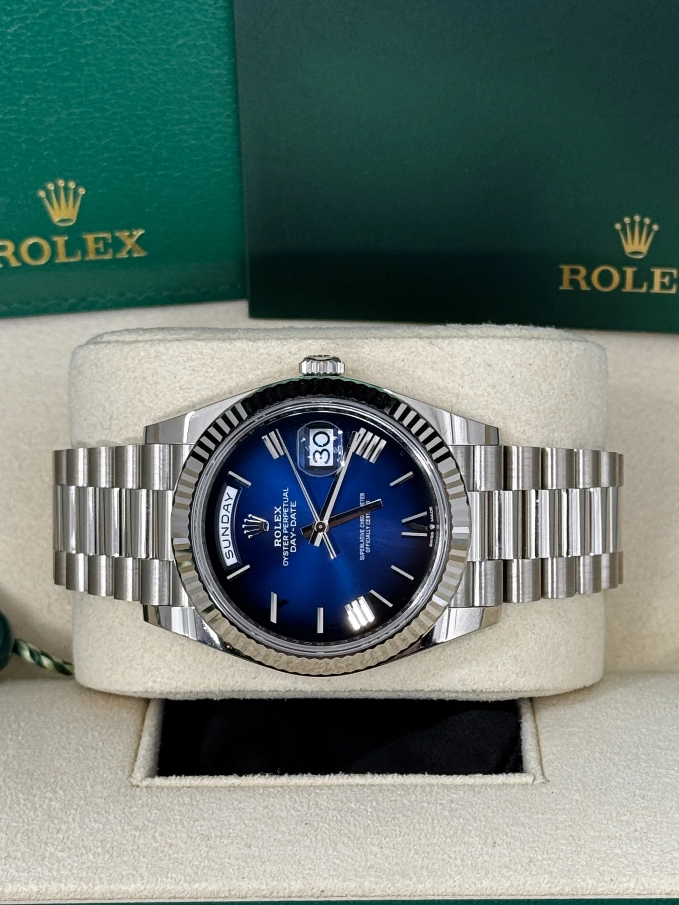 Rolex Day-Date "President" 40mm Platinum Blue Roman Ombre Dial - 228236 - Image 4