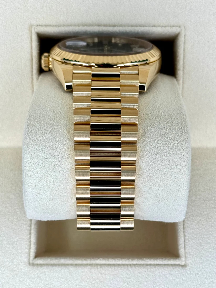 Rolex Yellow Gold President Day Date 40mm Onyx Diamond Dial - 228238 - Image 5