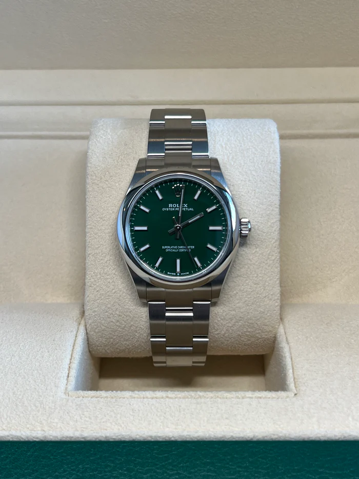 Rolex Oyster Perpetual 31mm 277200-0006 Green Dial Oyster Bracelet Watch - Image 2