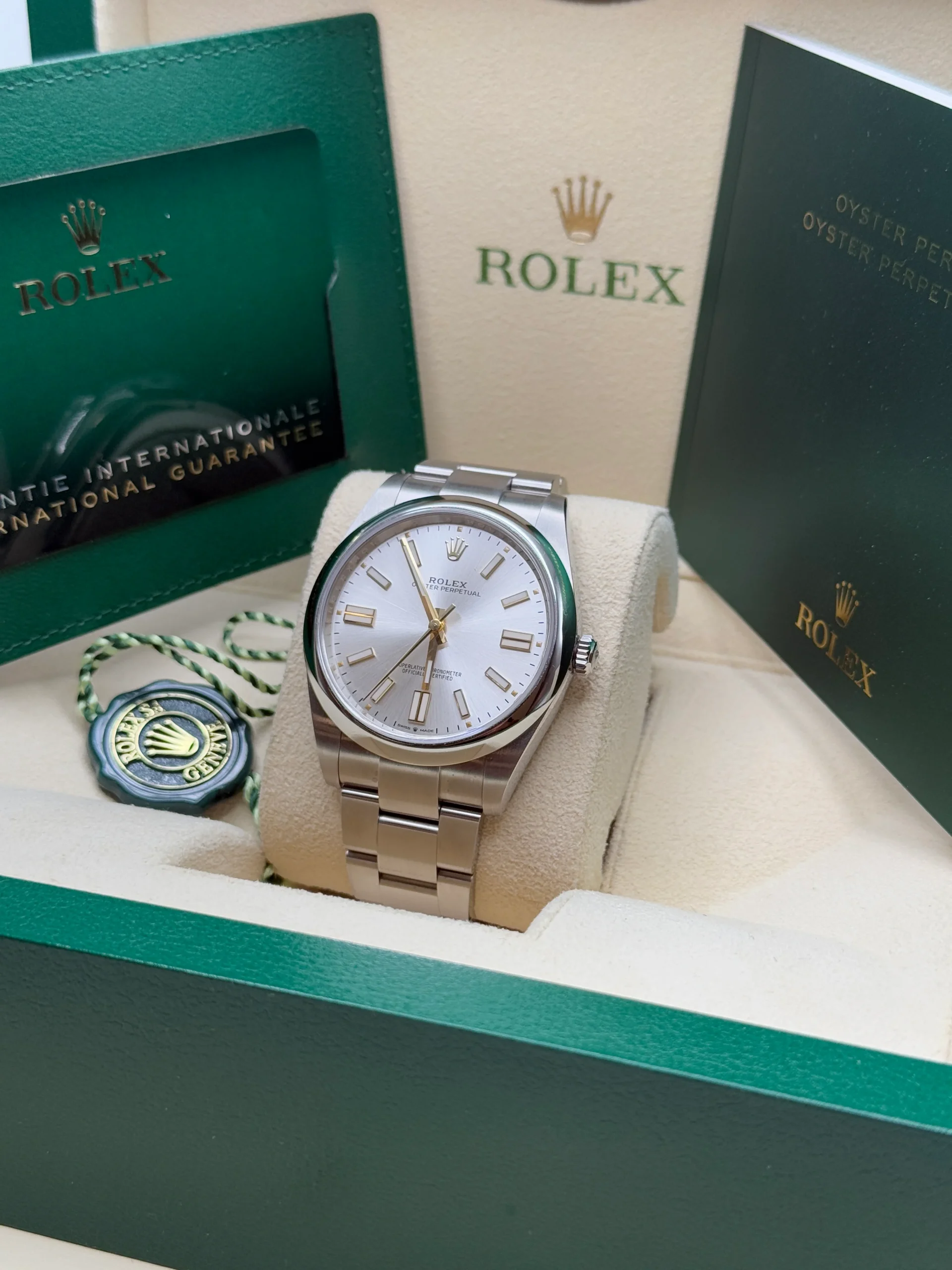 Rolex Oyster Perpetual 36mm 126000-0001 Silver Dial Oyster Bracelet - Image 4
