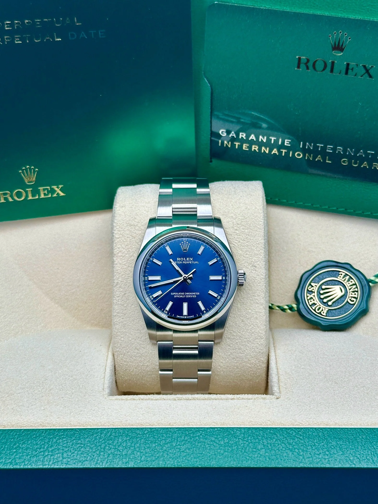 Rolex Oyster Perpetual 34mm 124200 Blue Dial Oyster Stainless Steel Bracelet - Image 8