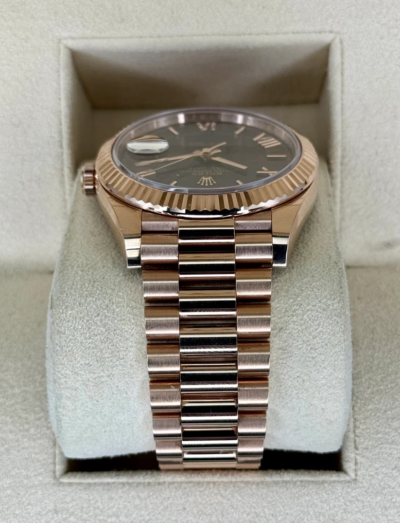 Rolex Day-Date "President" 40mm Everose Gold Chocolate Roman Dial - 228235 - Image 5