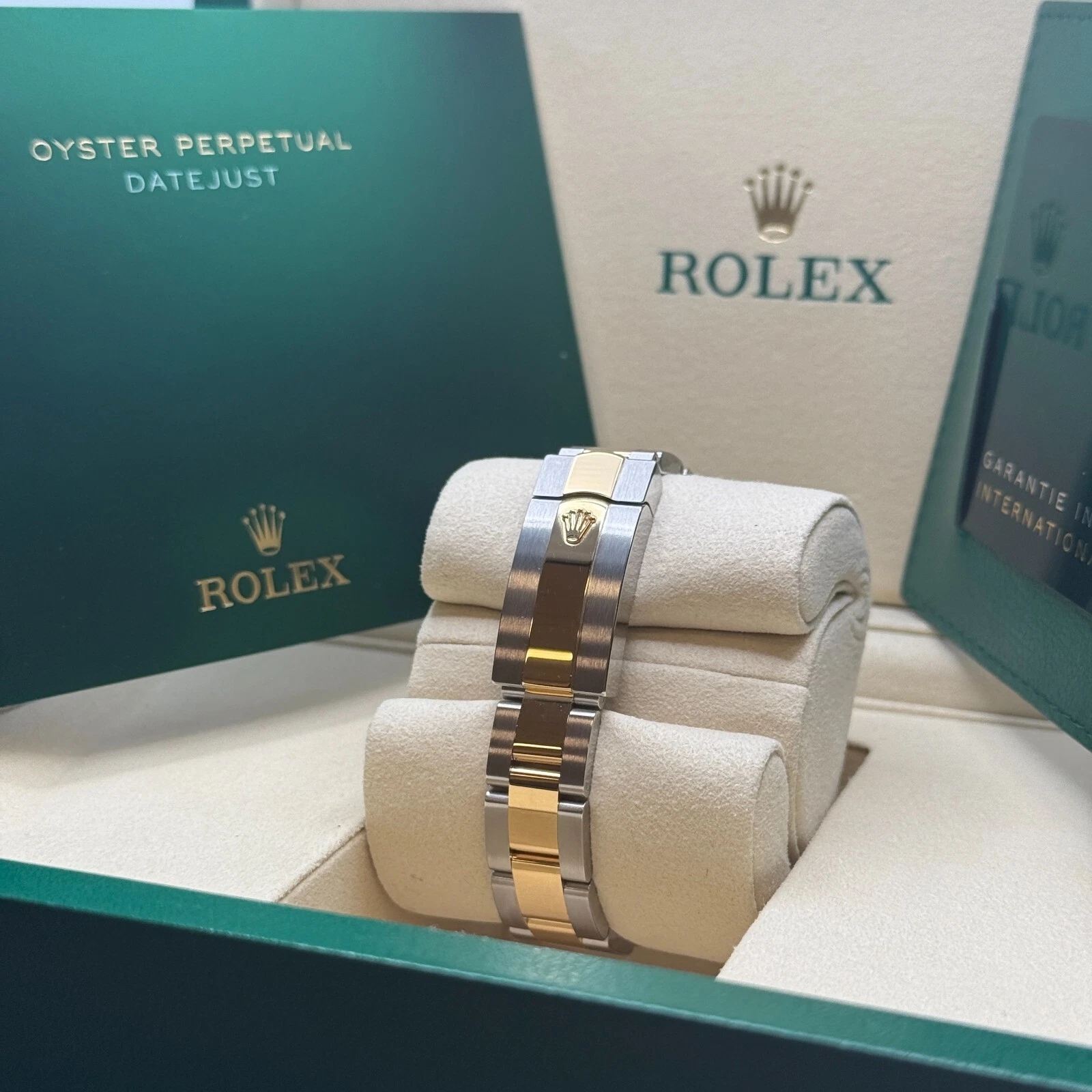 Rolex Lady-Datejust 28mm 279173 Silver Diamond Dial Oyster Bracelet - Image 6