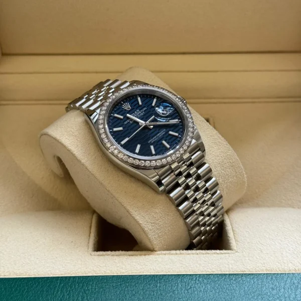 Rolex  Datejust 36mm 126284 Blue Dial Jubilee Bracelet