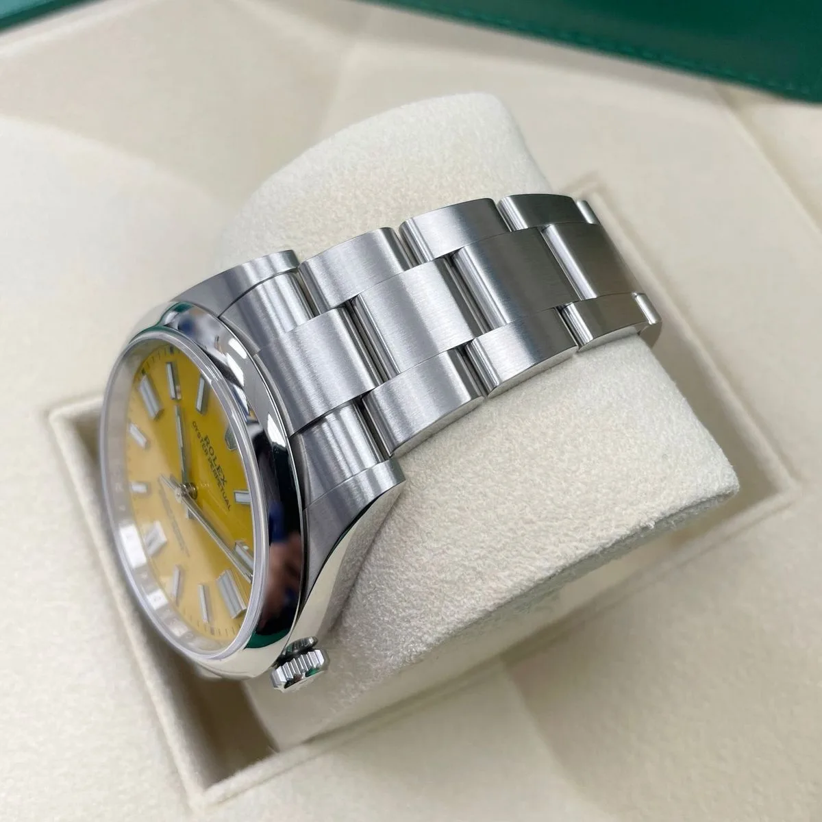 Rolex Oyster Perpetual 41mm 124300-0004 Yellow Dial - Image 6
