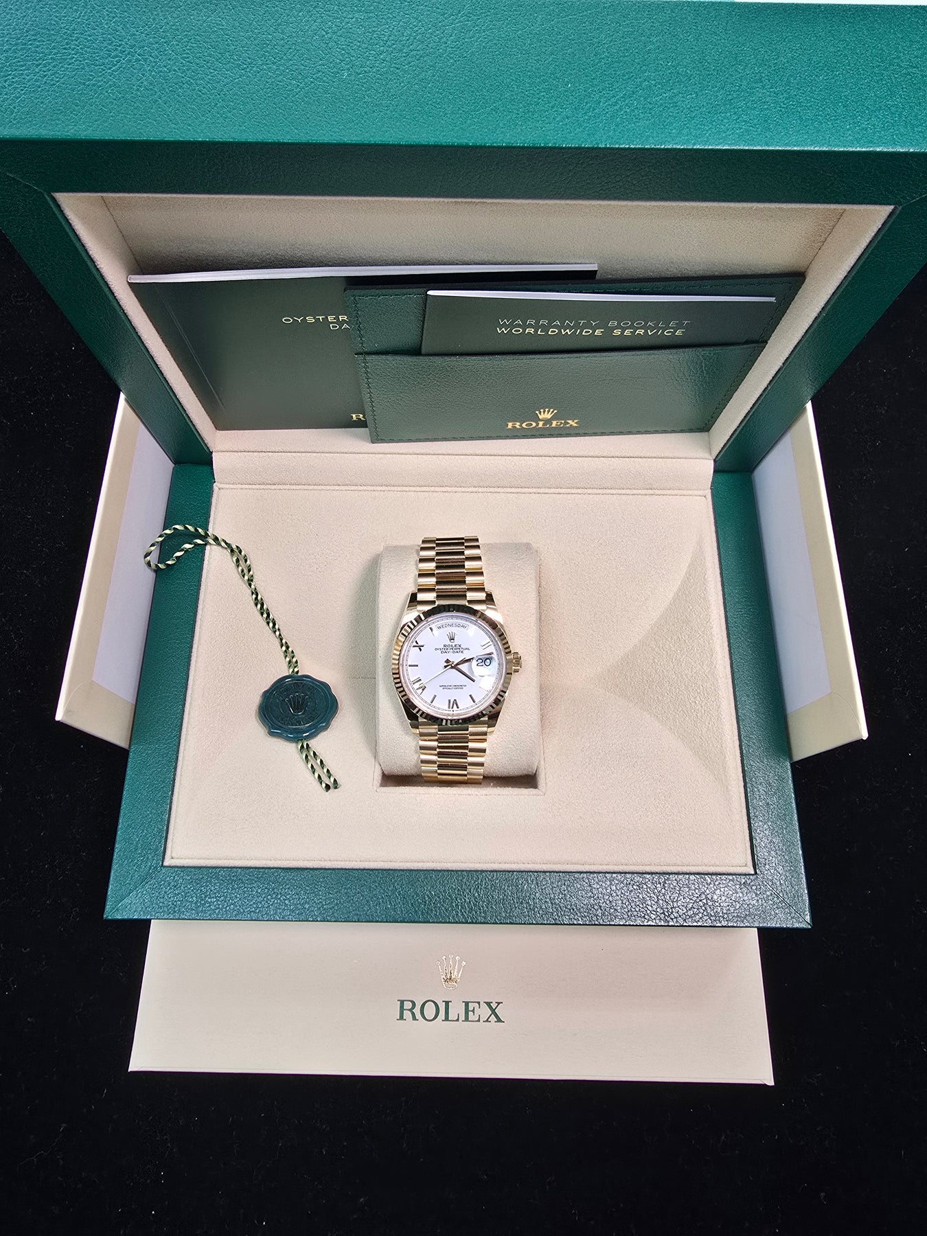 Rolex Day-Date M128238-0076 36mm - Image 10