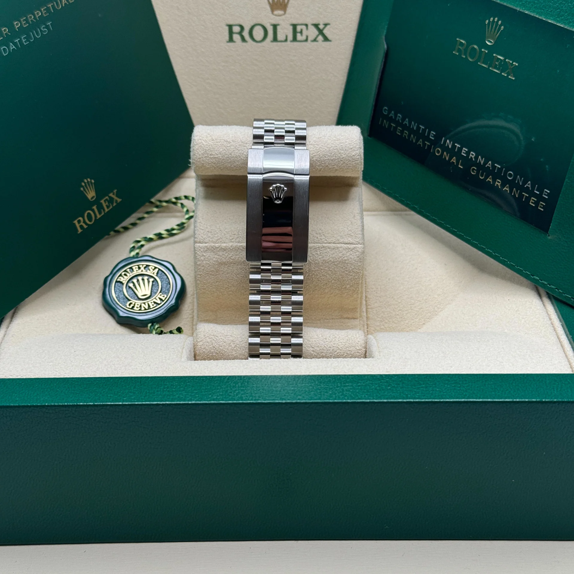 Rolex Datejust 36mm 126284 Pink Dial Jubilee Bracelet - Image 7