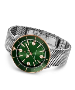 Alternative view of Breitling Superocean Heritage 57 Highlands 38mm U10340361L1A1