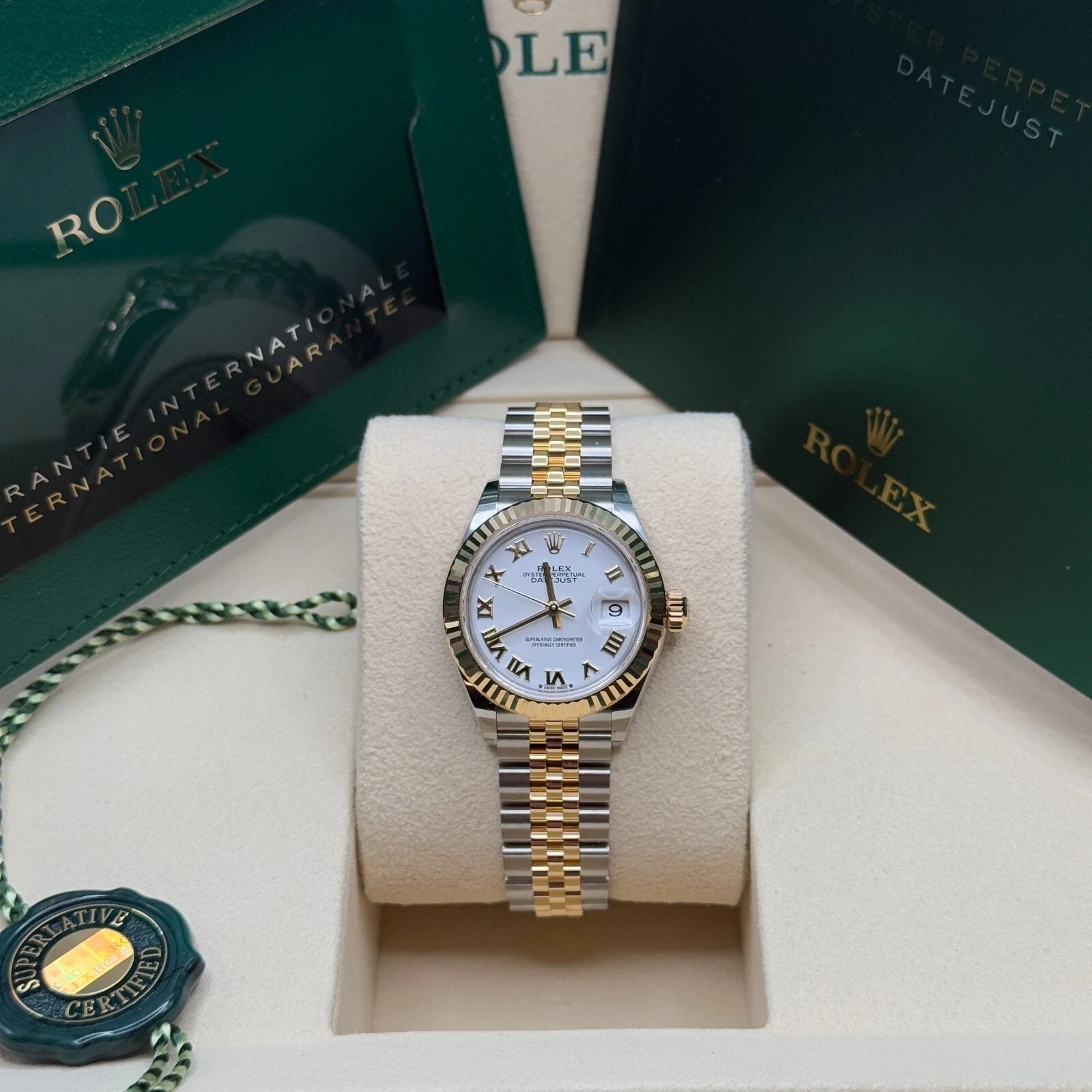 Rolex Lady-Datejust 28mm 279173 White Roman Dial Oyster Bracele - Image 10