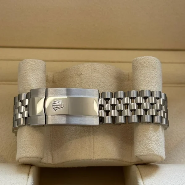 Rolex  Datejust 36mm 126284 Blue Dial Jubilee Bracelet