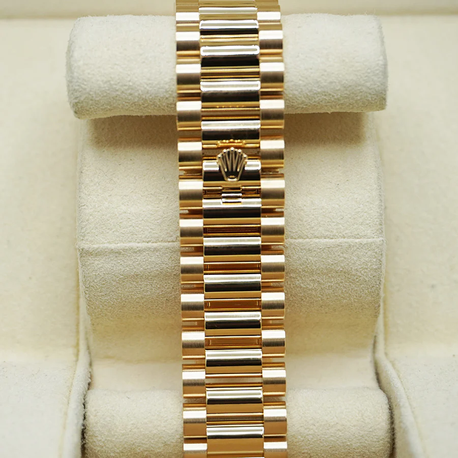 Rolex Day-Date M128238-0076 36mm - Image 8