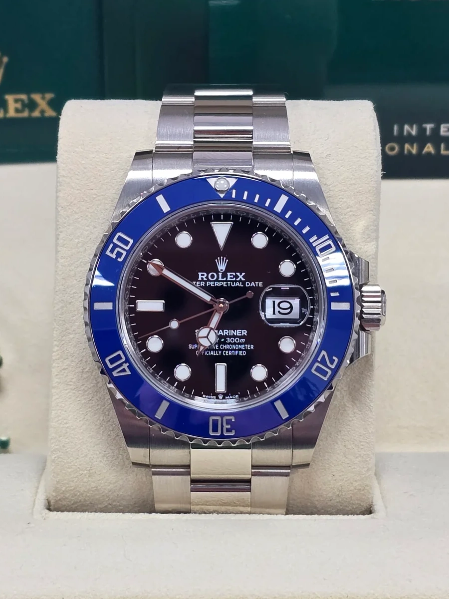 Rolex Submariner 41mm 126619LB - Image 2