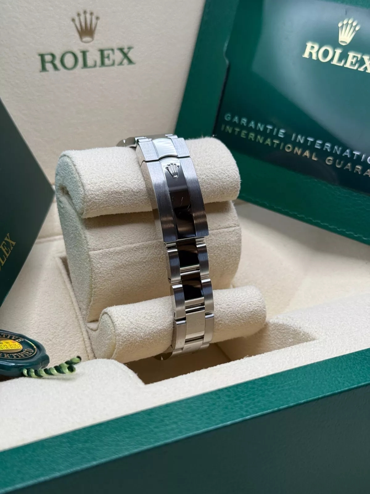 Rolex Lady-Datejust 28mm m279160 Oyster Perpetual Silver Dial Oyster Bracelet - Image 6