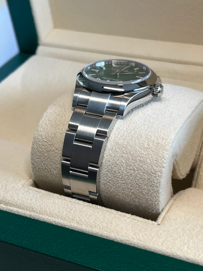 Rolex Oyster Perpetual 31mm 277200-0006 Green Dial Oyster Bracelet Watch - Image 5